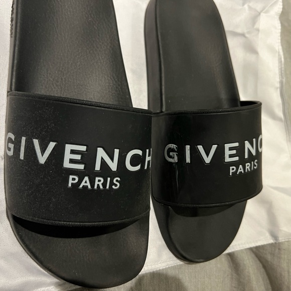 GIVENCHY SLIDES - Picture 2 of 3